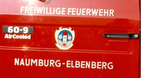 1988 01 29 Bild 13 Fahrzeugbilder unserer Feuerwehr neues LF8 Türbeschriftung