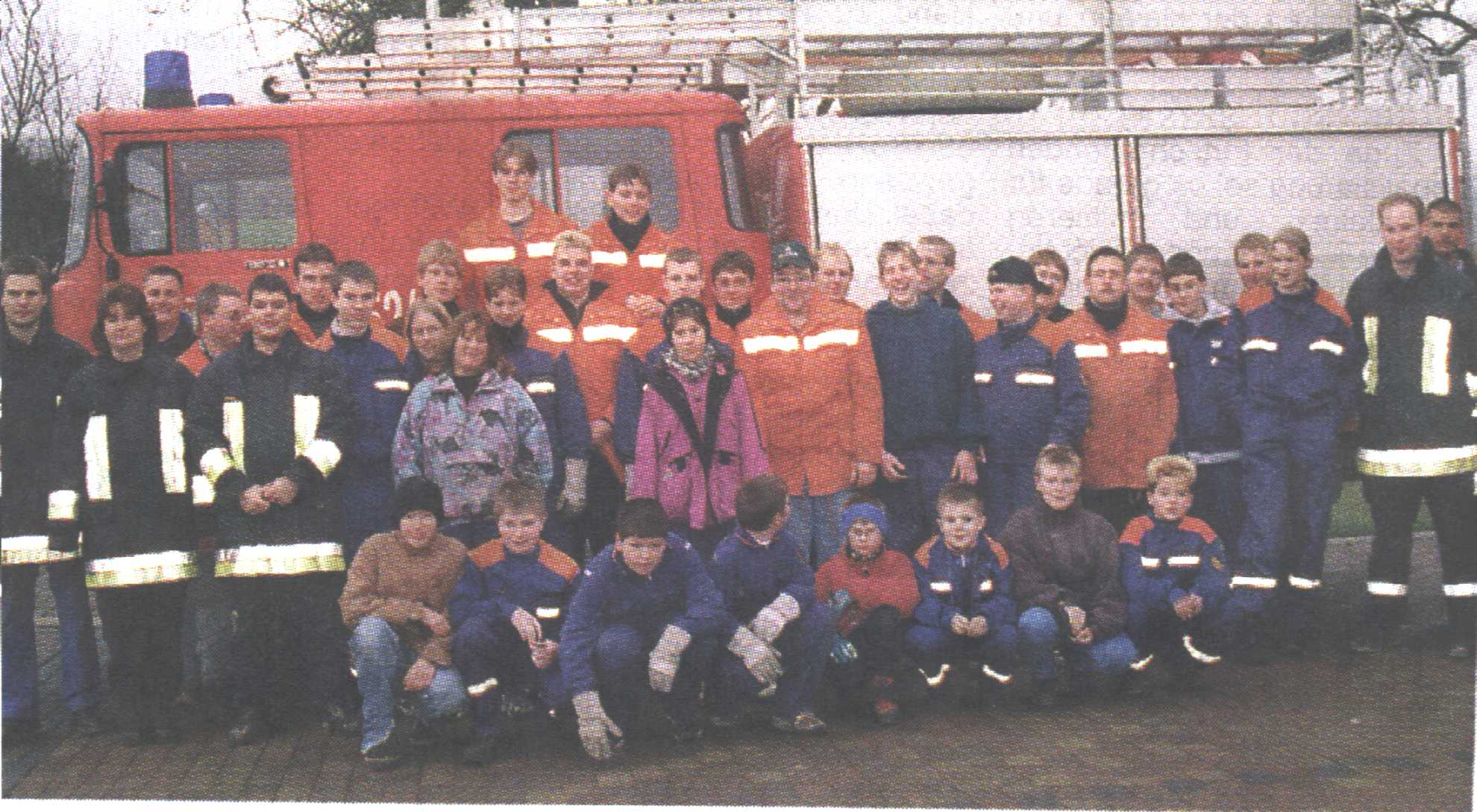 1999 01 10 50 Kinder und Jugendliche halfen mit Bild2